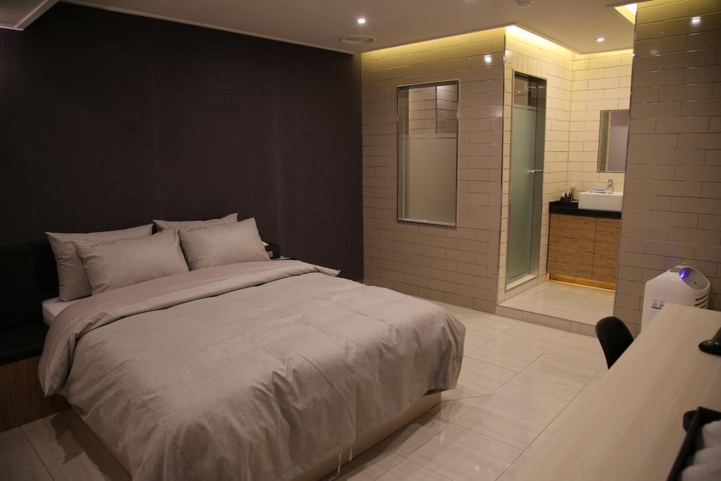 Motel Some Suwon Bilik gambar